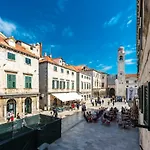 4 Apartament